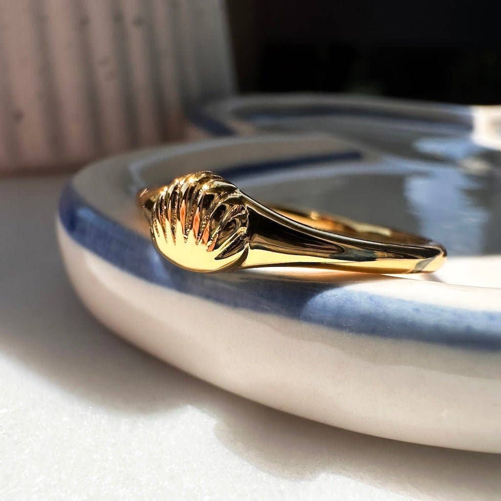 shell signet ring